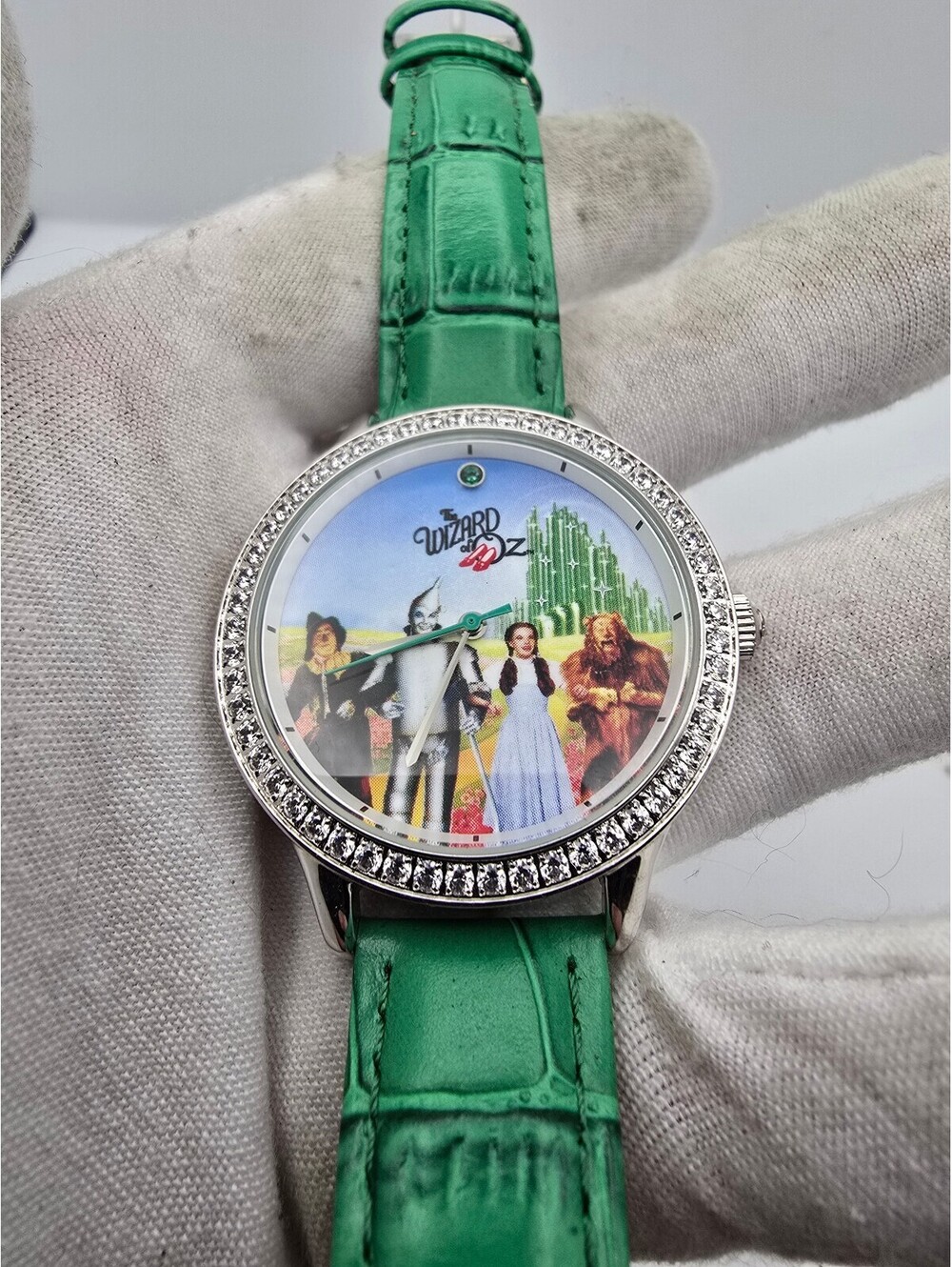 The Wizard of Oz Women's Watch Judy Garland Dorothy Crystal Bezel Green Strap